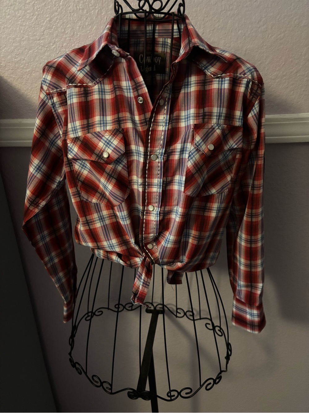 Women’s Classic Red Plaid Button-Up Shirt Size Small